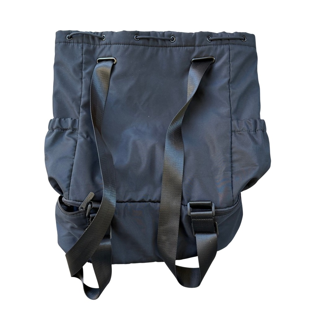 Beyond Yoga Black Convertible Backpack Tote Bag with Shoe Compartment - Picture 5 of 9